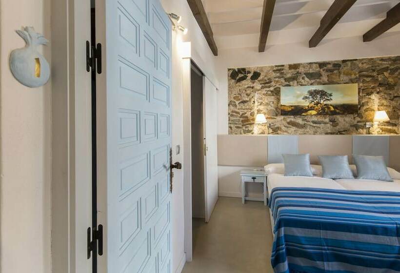 غرفة قياسية لذوى الاحتياجات الخاصة, Casona Granado