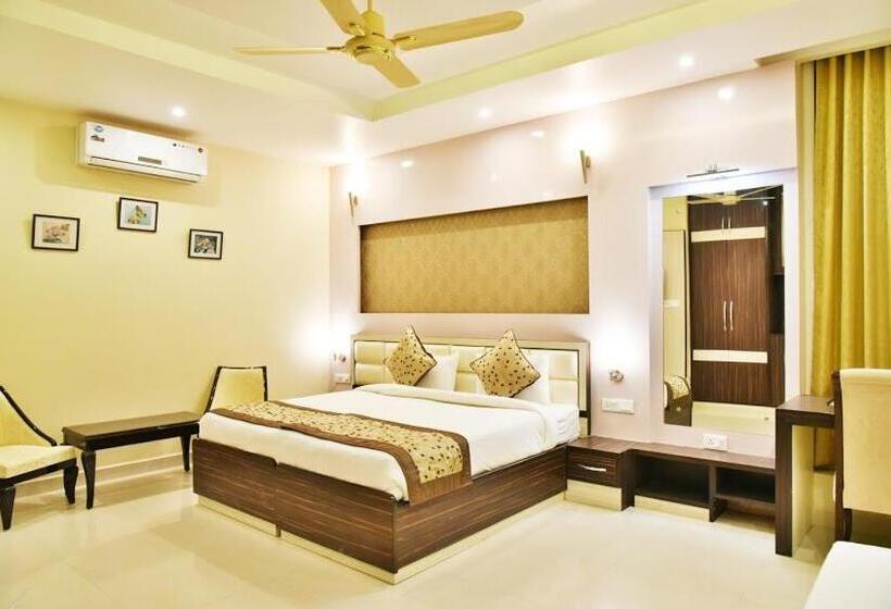 スタンダードルーム, Citrus Classic Mcleodganj