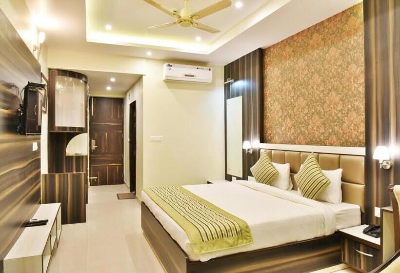 キングサイズベッドのスタンダードルーム, Citrus Classic Mcleodganj