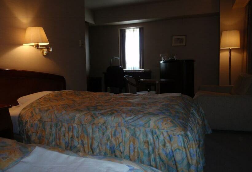 غرفة قياسية, Crown Hills Okaya