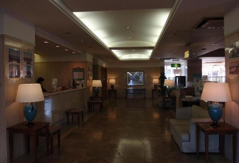 Номер Стандарт, Crown Hills Okaya