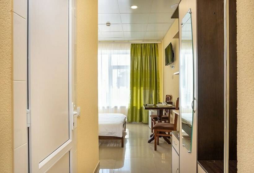 اتاق استاندارد, Crystal