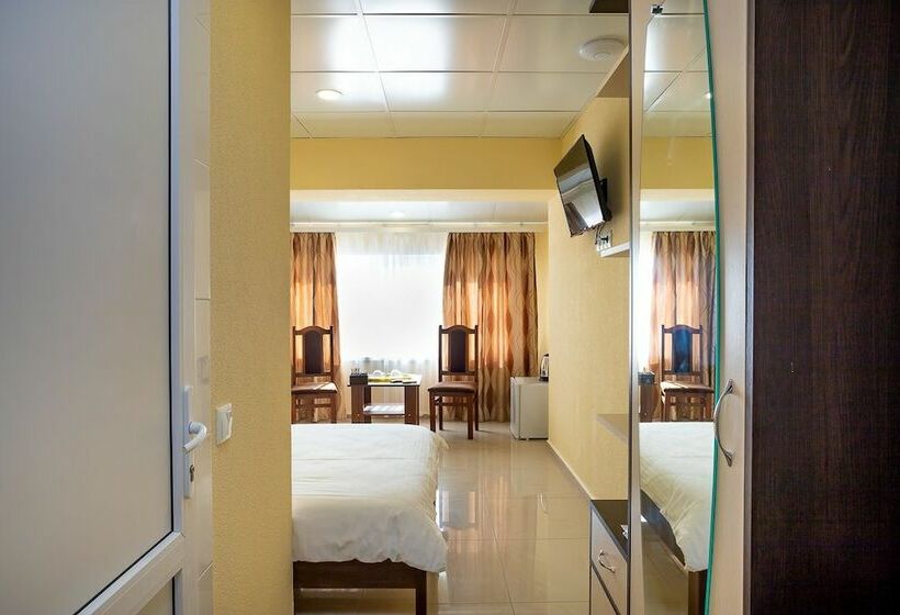 اتاق استاندارد, Crystal