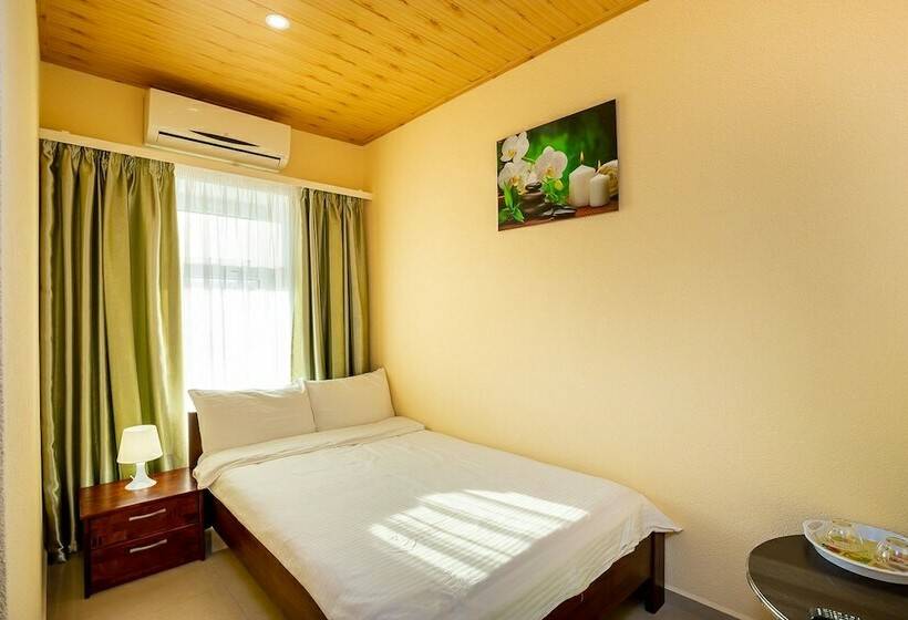 اتاق استاندارد یک نفره, Crystal