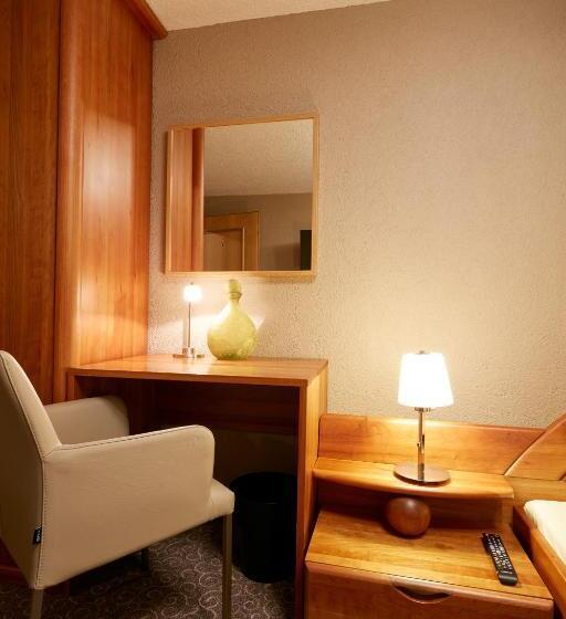 Номер Economy, Fränkischer Hof