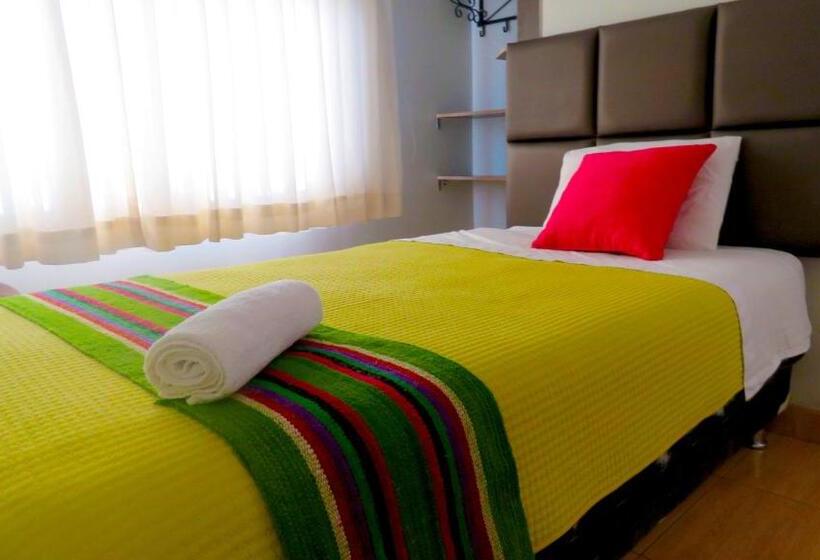 اتاق استاندارد یک نفره, Hostal Mica