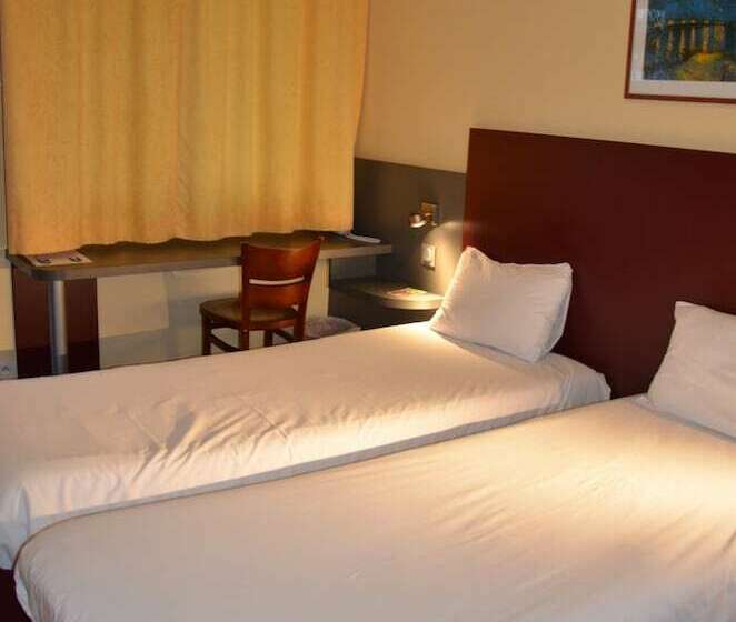 Номер Стандарт Трехместный, Mape