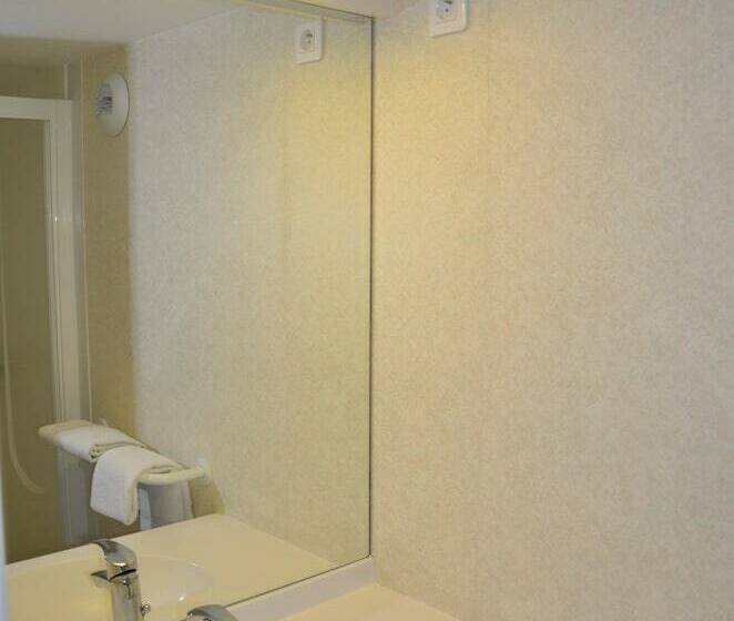 Номер Стандарт Трехместный, Mape