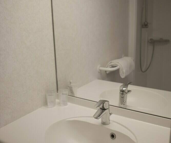 Номер Стандарт Трехместный, Mape