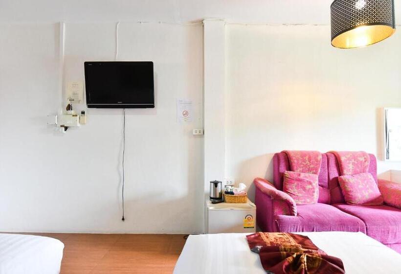 غرفة سوبيريور ثلاثية, P.u. Inn Resort