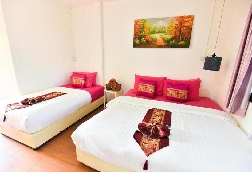 غرفة سوبيريور ثلاثية, P.u. Inn Resort