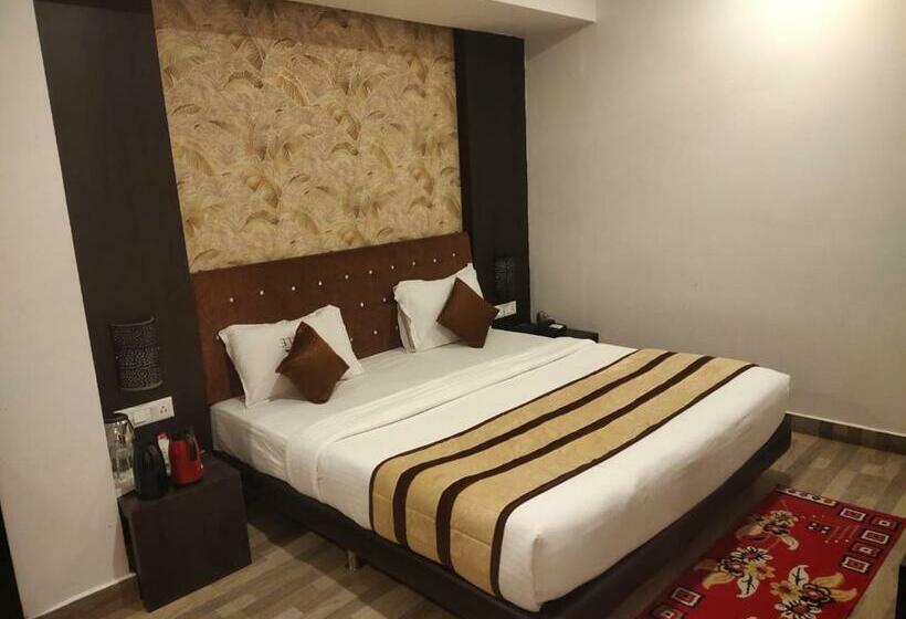 غرفة ديلوكس, S R Castle