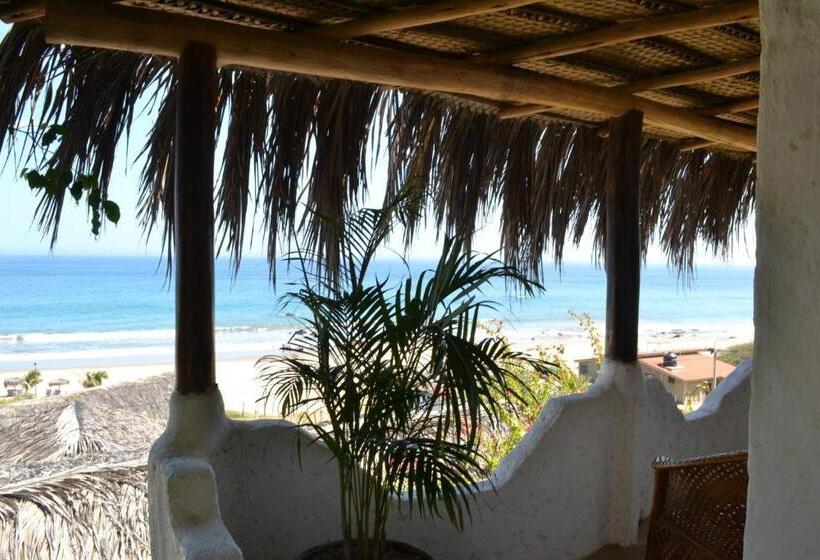 اتاق استاندارد با تراس و چشمانداز دریا, Smiling Crab