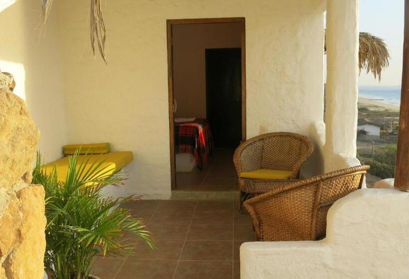 اتاق استاندارد با تراس و چشمانداز دریا, Smiling Crab