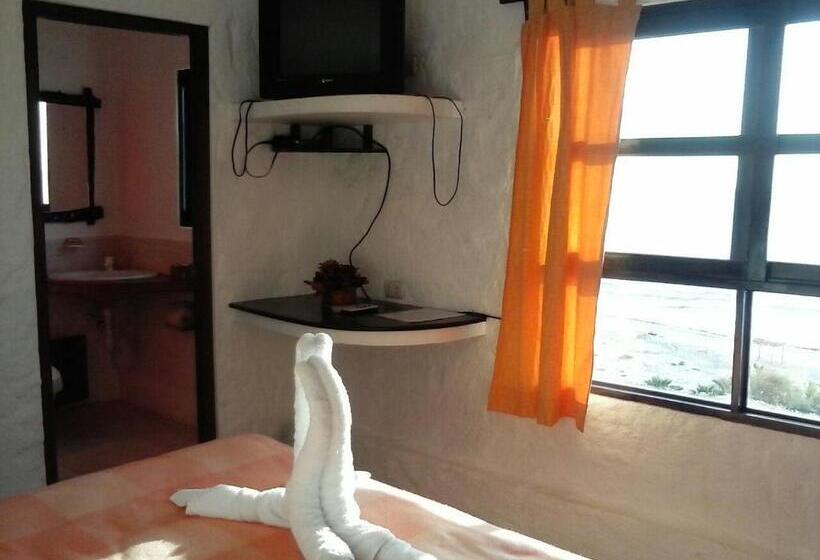 اتاق استاندارد با تراس و چشمانداز دریا, Smiling Crab