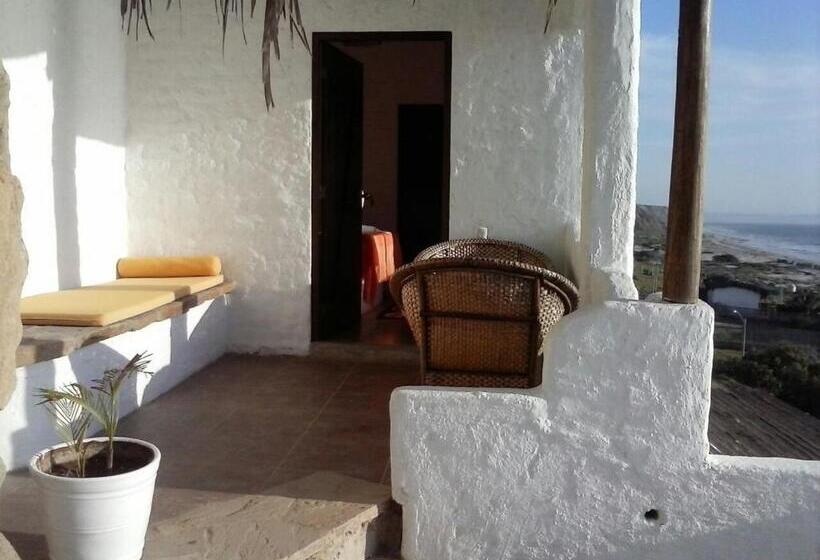 اتاق استاندارد با تراس و چشمانداز دریا, Smiling Crab