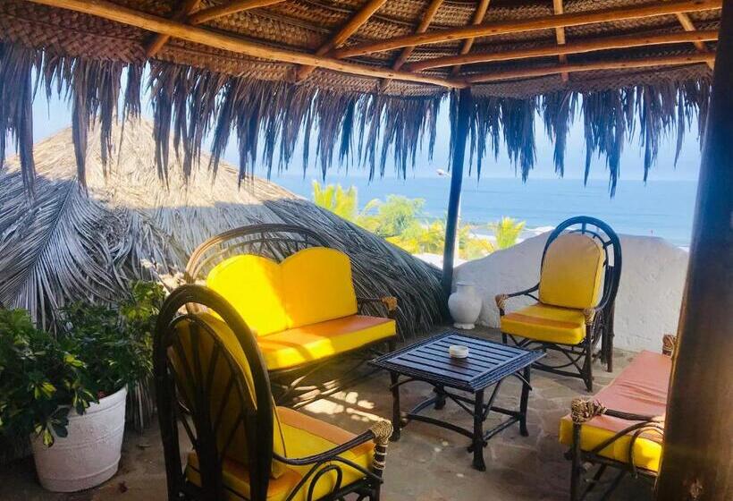 اتاق خانوادگی با چشمانداز دریا, Smiling Crab