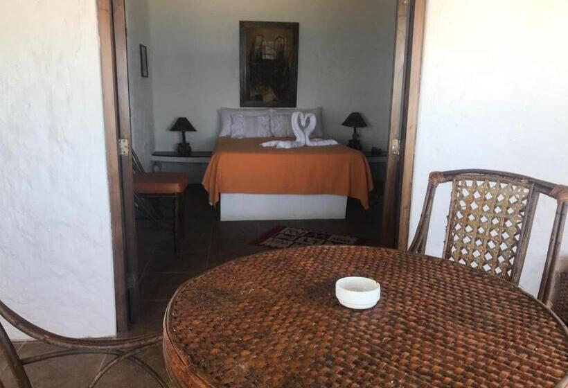 اتاق خانوادگی با چشمانداز دریا, Smiling Crab