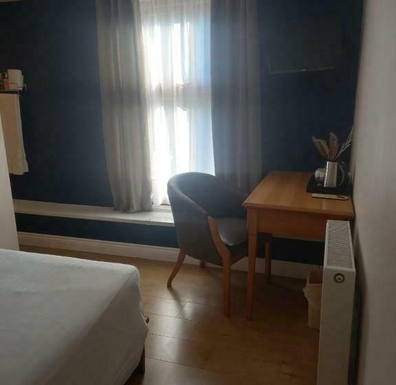 이코노미 싱글 룸, The Renishaw Rooms