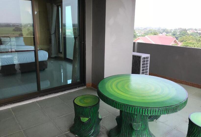 غرفة قياسية مزوَّدة بتراس, Toh Buk Seng Ayutthaya