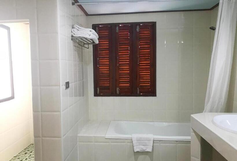 جناح مطل على البحر, Toh Buk Seng Ayutthaya