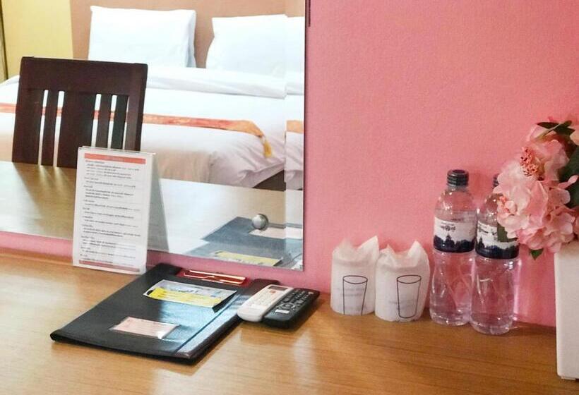 غرفة سوبيريور, Toh Buk Seng Ayutthaya