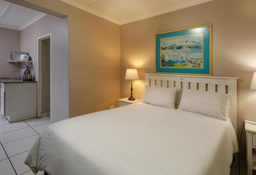 חדר סטנדרט נוף לגינה, My Den Beachfront B&b And Self Catering