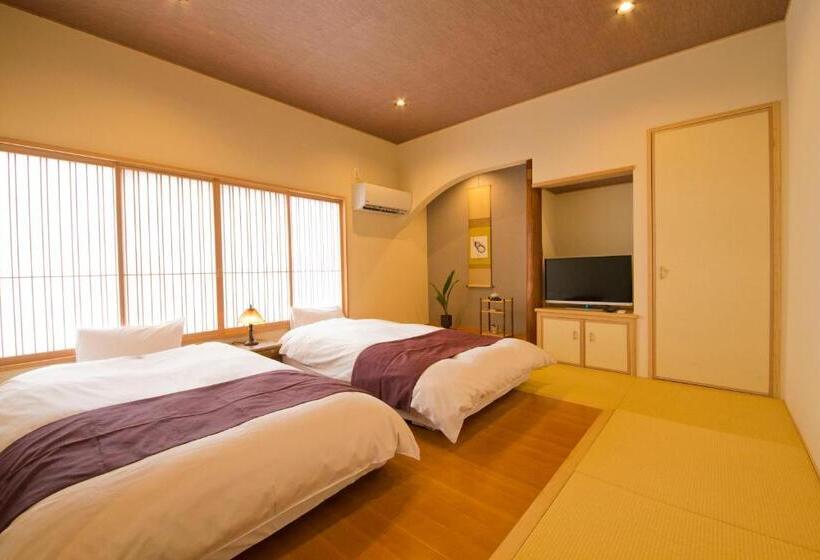 Семейный Номер Совместный Санузел, Ryokan Seifuso