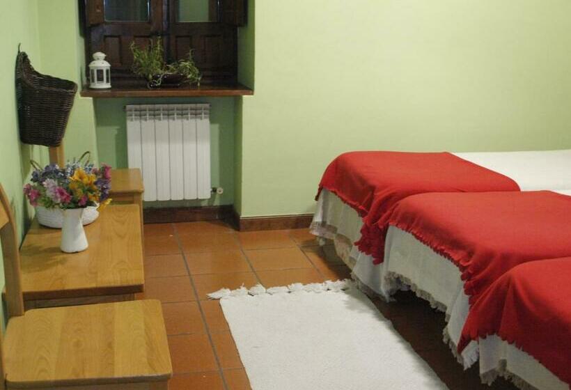 Трехместный Номер Стандарт Совместная Ванная, Las Huellas De Cameros