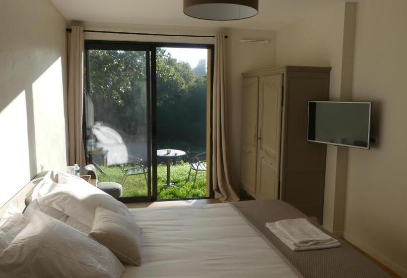 غرفة قياسية لذوى الاحتياجات الخاصة, Domaine De Tréouzien