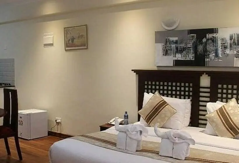 استودیوی استاندارد, Cranes Suites