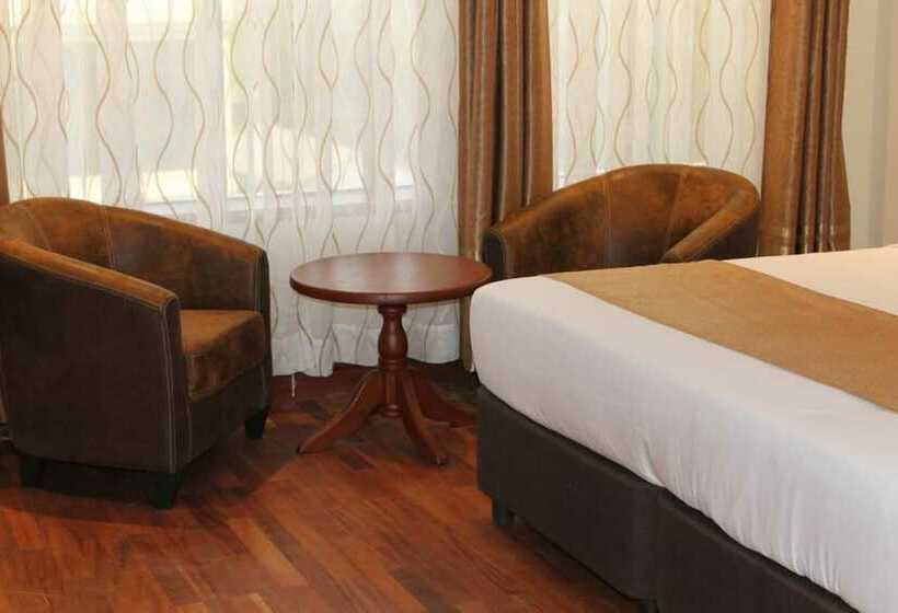 اتاق استاندارد, Cranes Suites