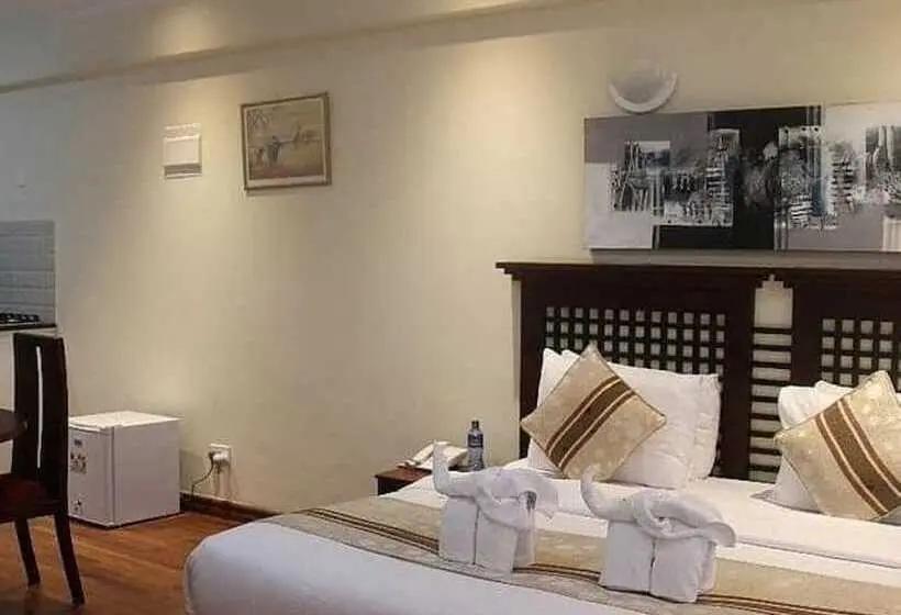استودیوی استاندارد, Cranes Suites
