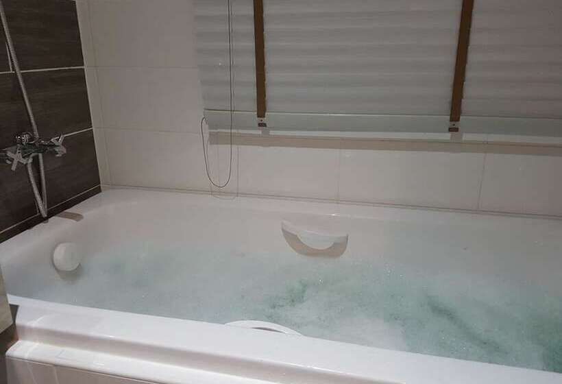 高级大房间, Sleeping Tree