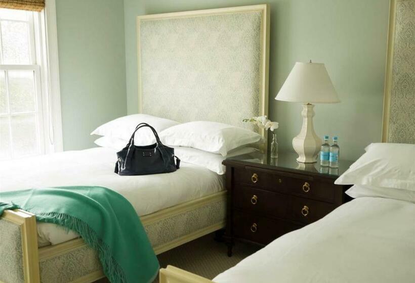 デラックスルーム, The Quogue Club