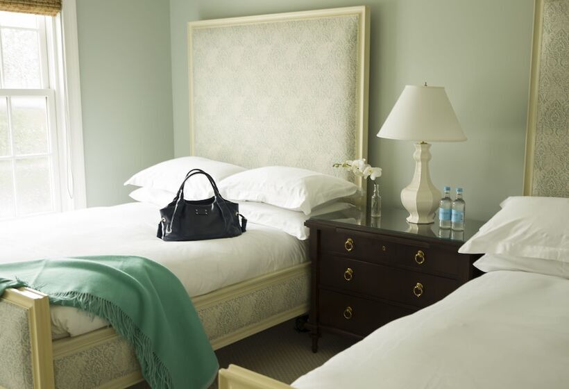 デラックスルーム, The Quogue Club