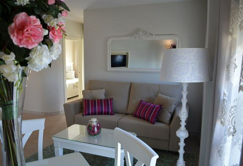 غرفة قياسية ثلاثية, Villa Olivar