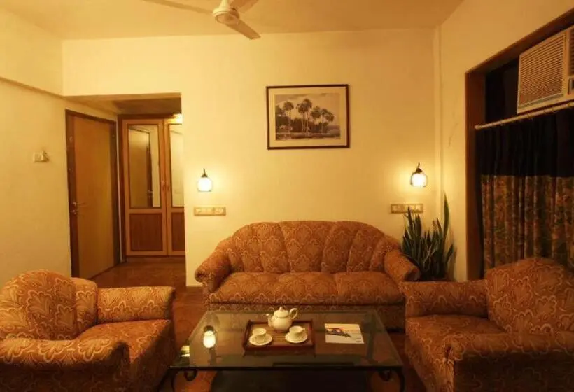 Perhesviitti, Konkan Crown Resort & Club