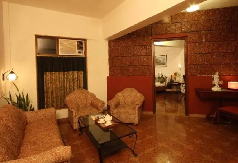 Perhesviitti, Konkan Crown Resort & Club