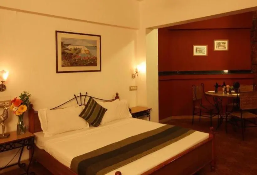 Perhesviitti, Konkan Crown Resort & Club