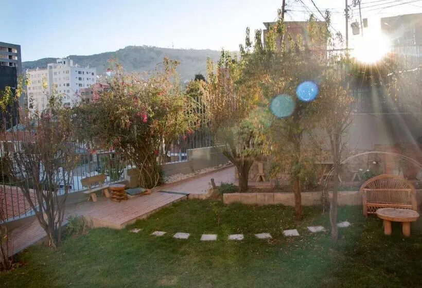 اتاق لوکس, Qhini Hotel Boutique