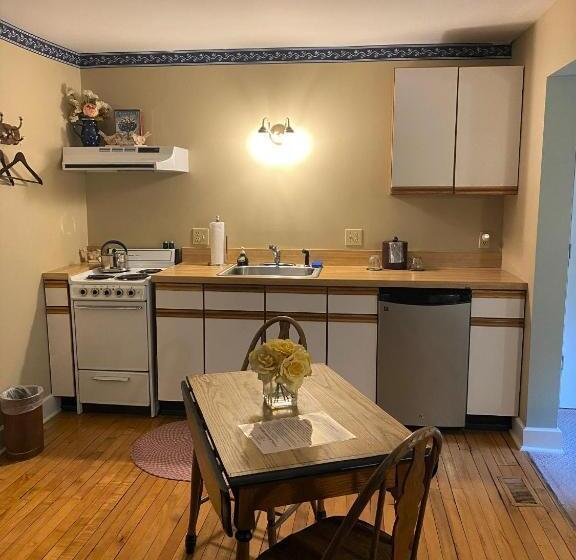 Четырехместный Номер Стандарт, Sylvan Inn Bed & Breakfast