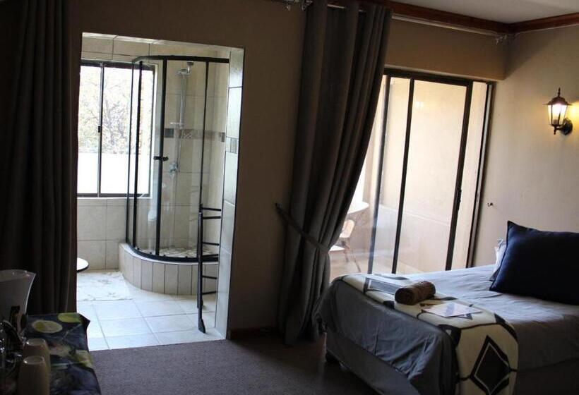 Номер Стандарт, Wild Medlar Accommodation & Venue