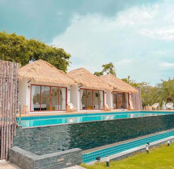 Номер Стандарт Вид на Бассейн, So Sea Resort