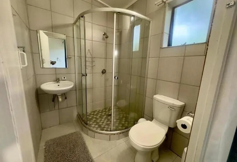 اتاق استاندارد, Room In Guest Room Busa House Self Catering Guest House