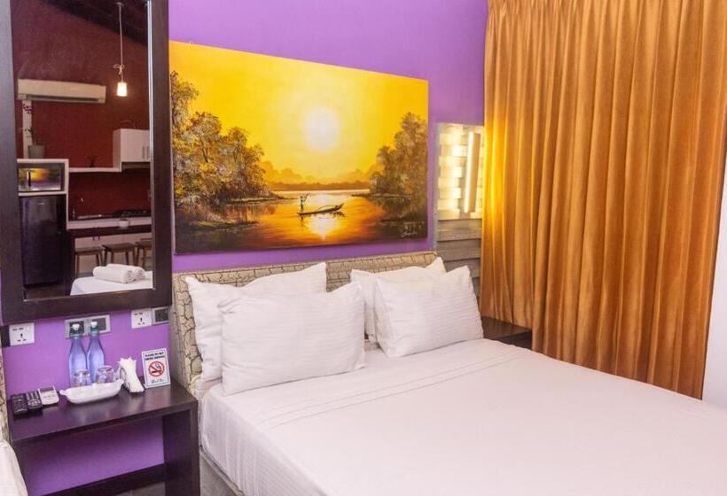 스탠다드 발코니 스튜디오, Abie Villa