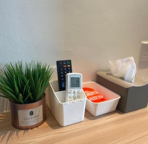 إستديو قياسى مطل على حمام السباحة, Getawayhub Roxy Sematan Beach Apartment