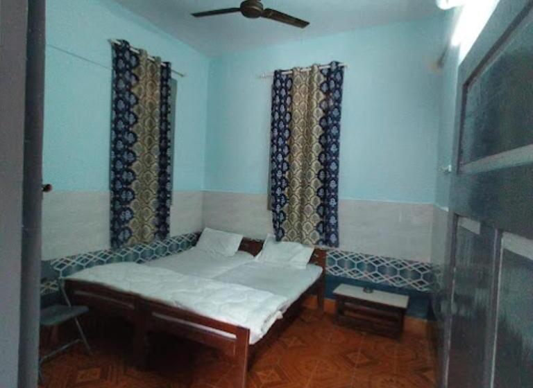 デラックスルーム, City Guest House Bhuj