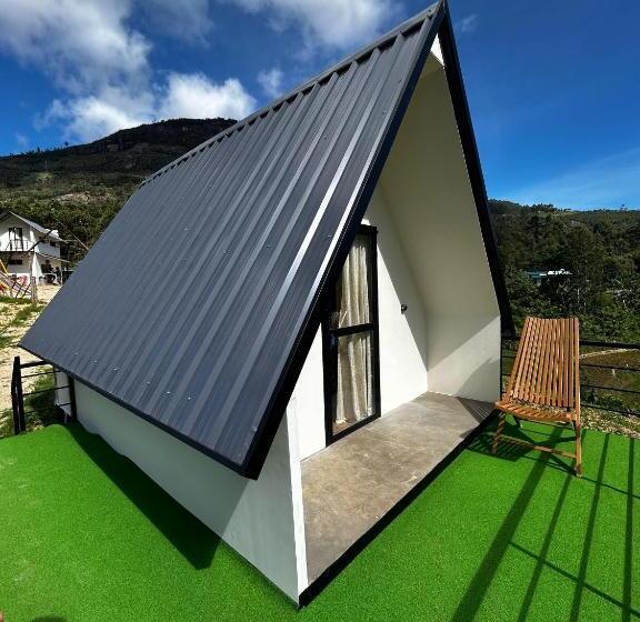 Номер Стандарт, Hazy Mount Vattavada