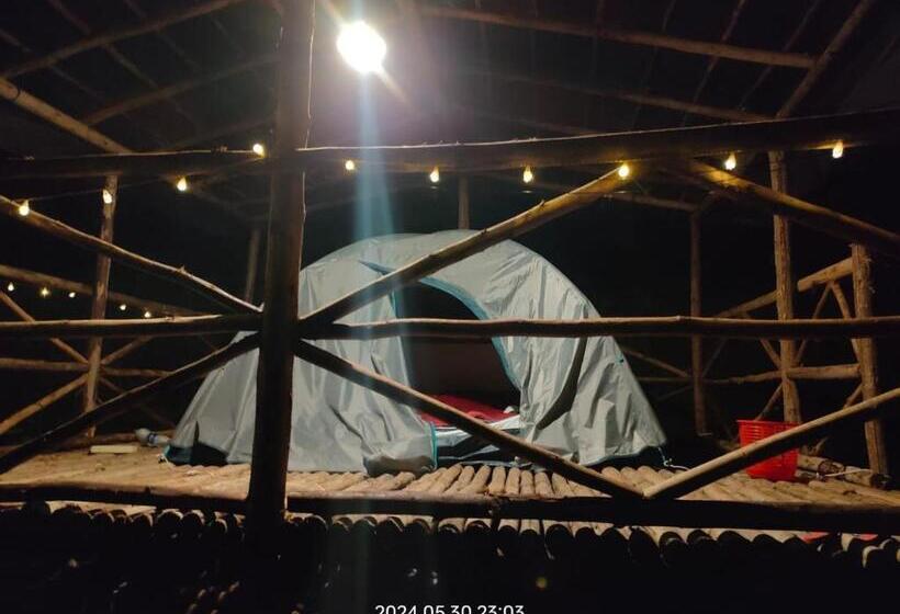 Standard Tent, Hazy Mount Vattavada